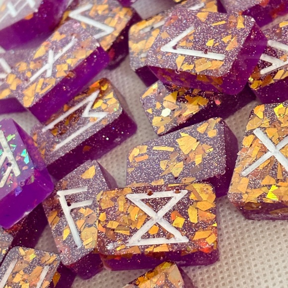 Handmade Nordic Rune Stones - Picture 2 of 6